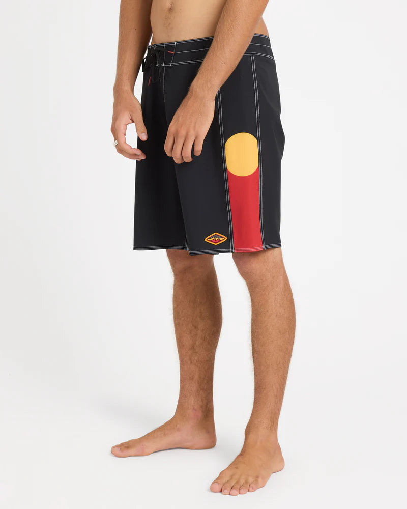 BILLABONG Mens Otis Dbah Pro 19" Boardshorts