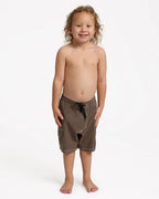 QUICKSILVER EXHIBIT 13 VOLLEY BOYS BOARDSHORTS