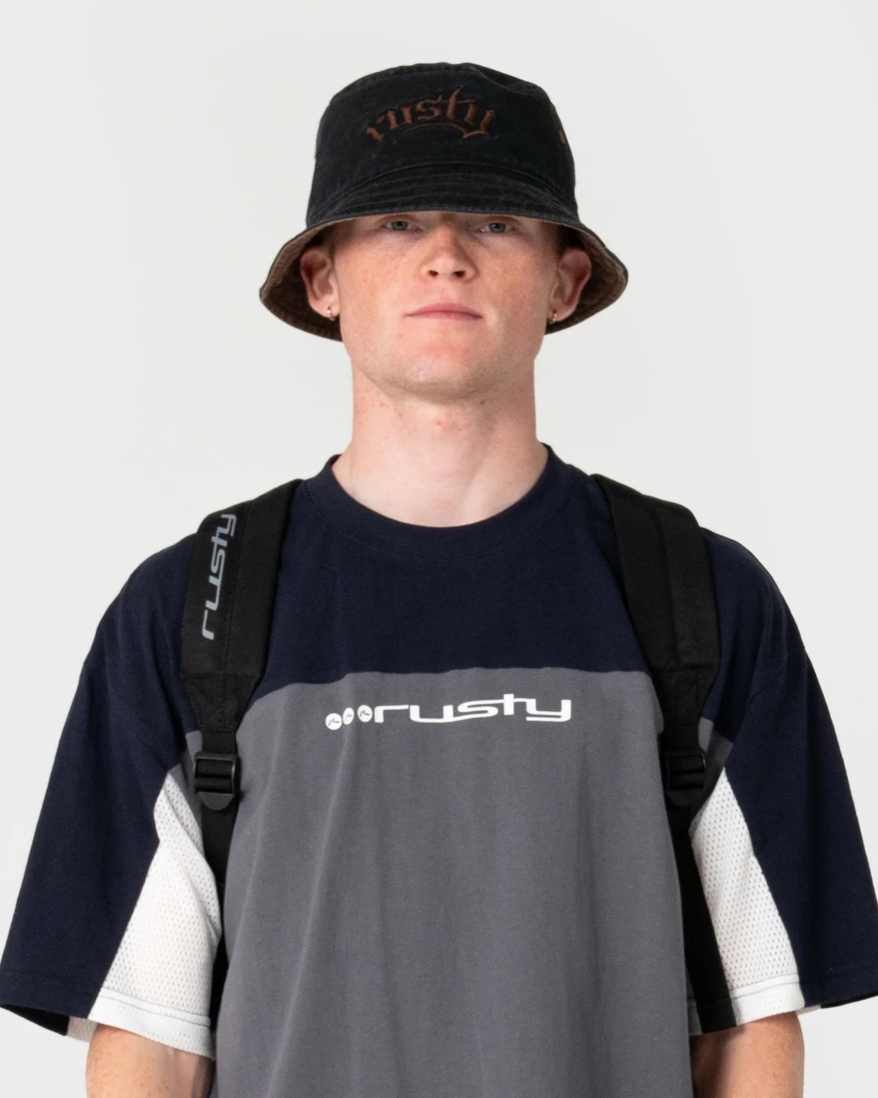 RUSTY SCREAM REVERSIBLE BUCKET HAT