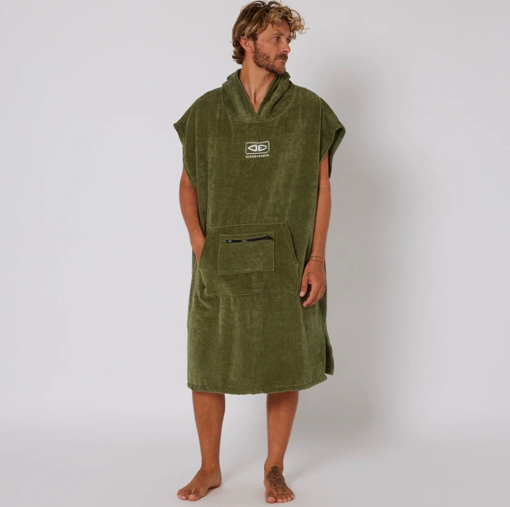 OCEAN + EARTH Mens Corp Hooded Poncho- Black
