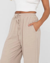 Load image into Gallery viewer, RUSTY - ALANNAH LOUNGE PANT
