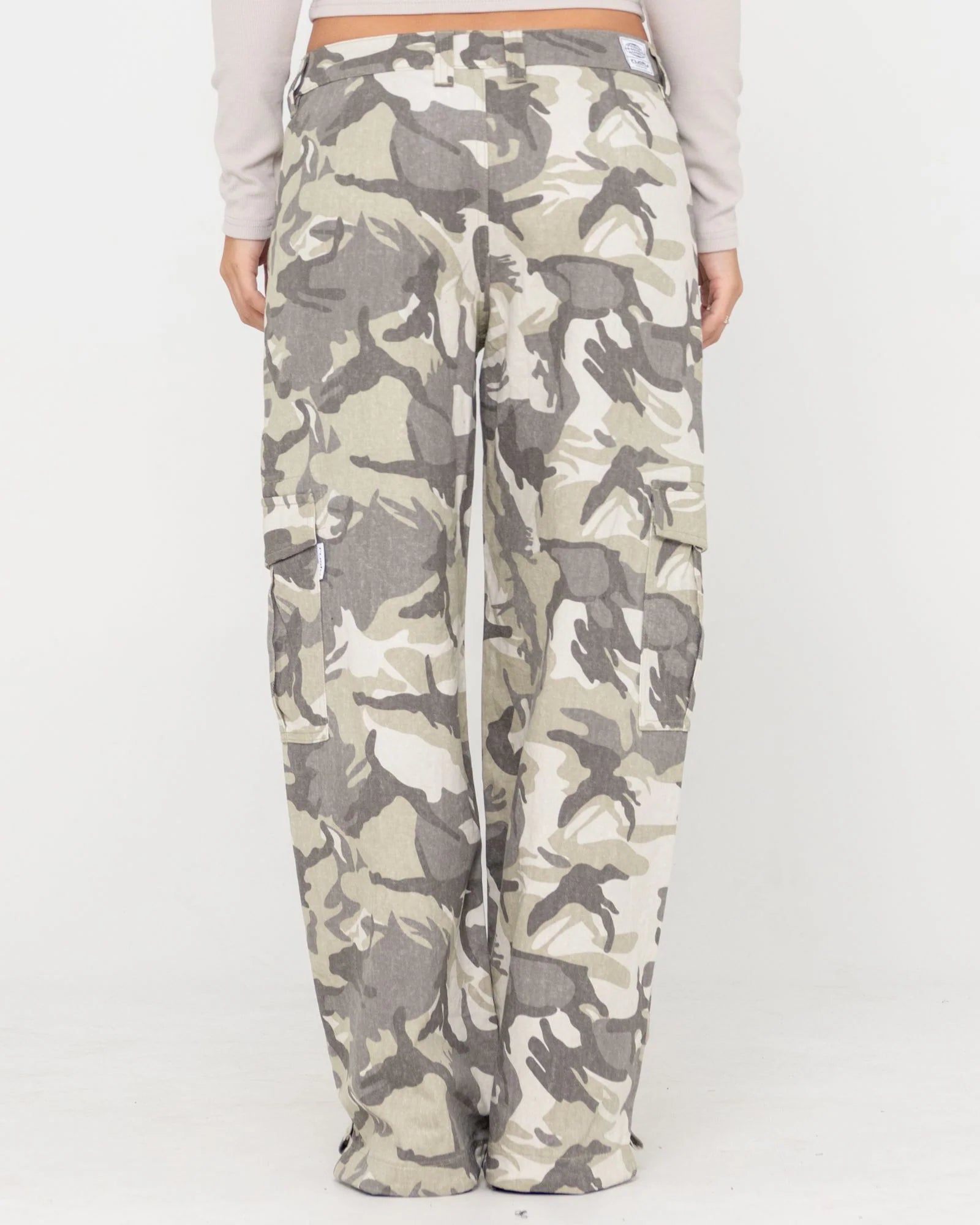 RUSTY Camo-mile Low Rise Cargo Pant