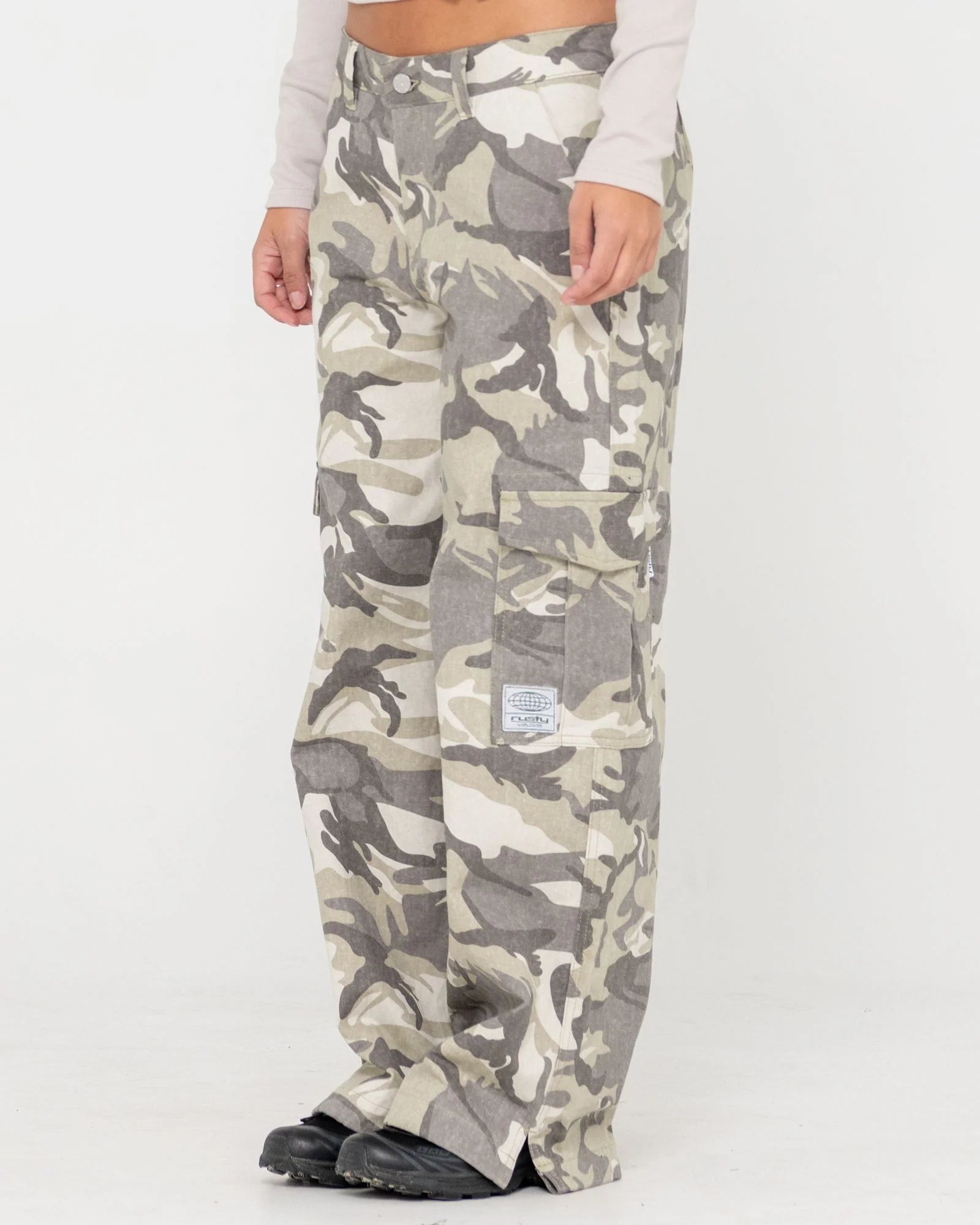 RUSTY Camo-mile Low Rise Cargo Pant