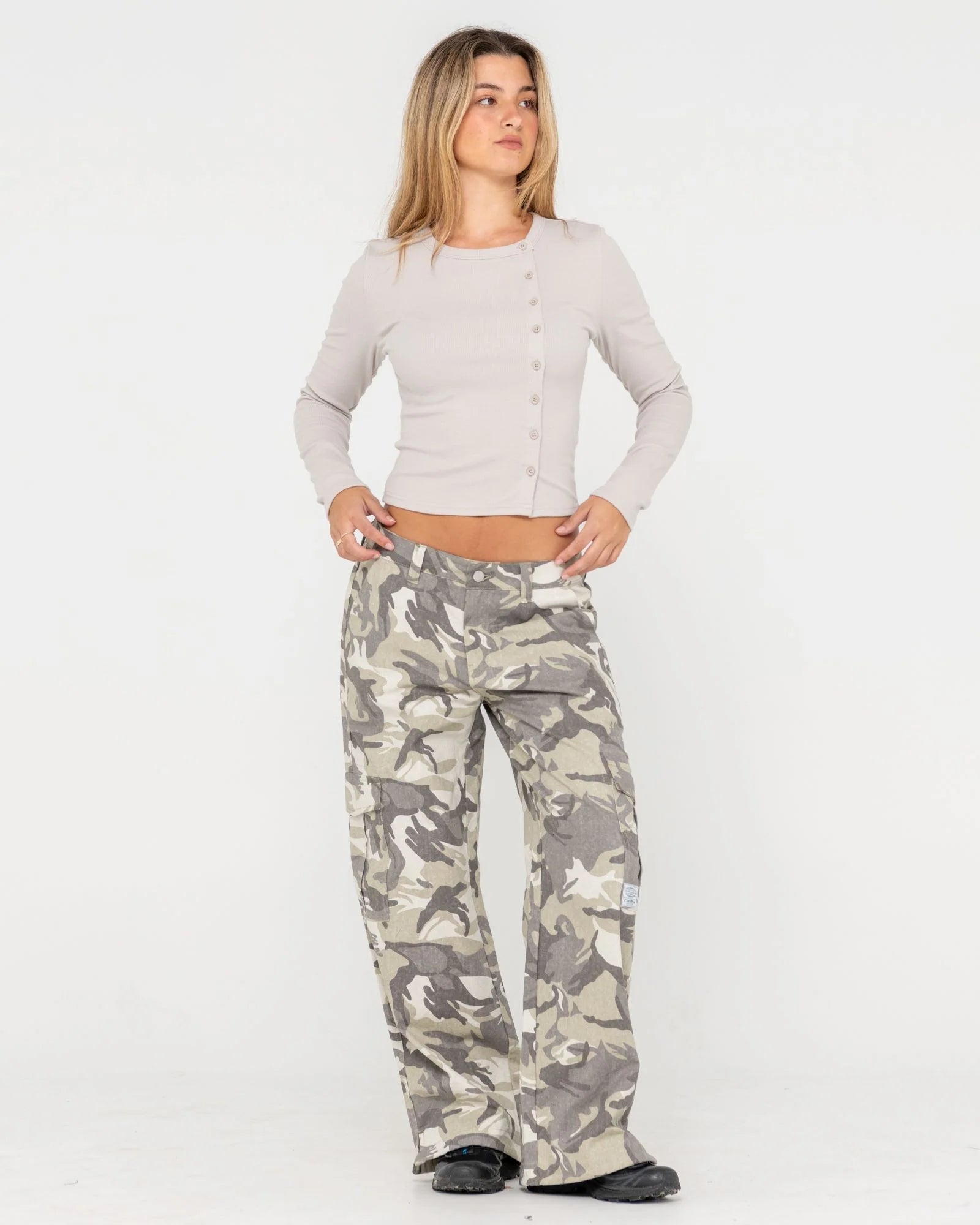RUSTY Camo-mile Low Rise Cargo Pant