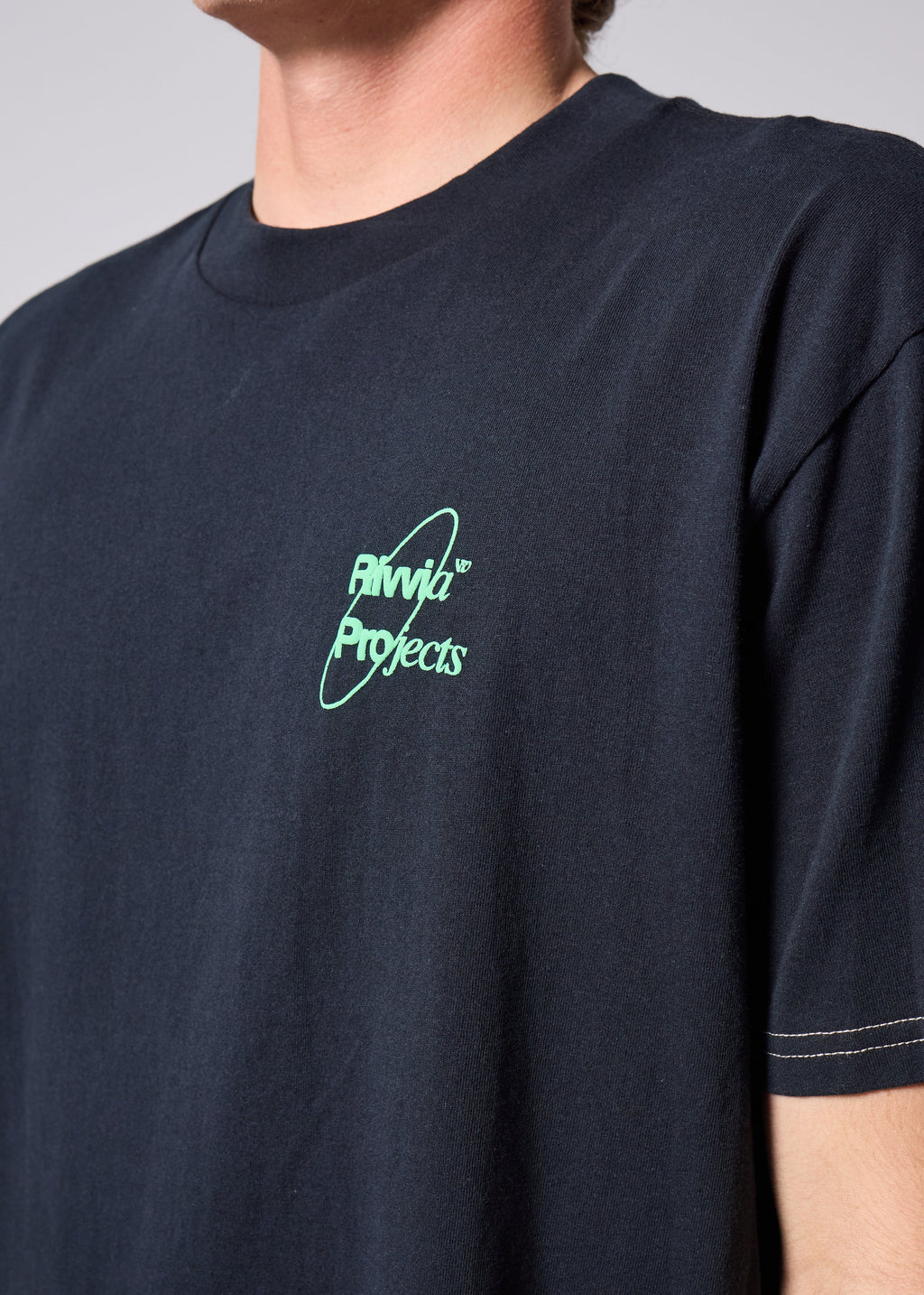 RIVVIA SCI-FI RELAXED FIT T-SHIRT : BLACK