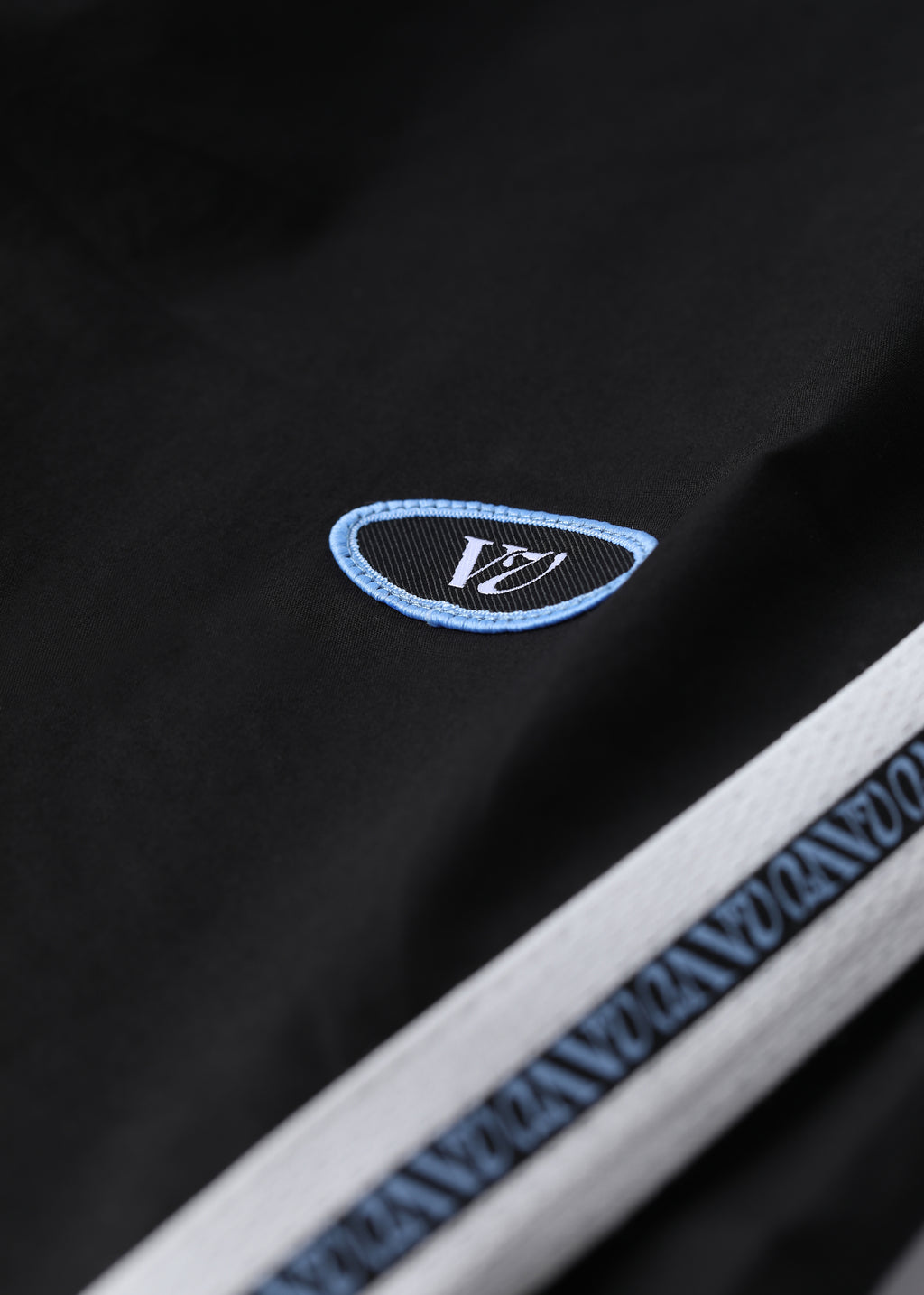 RIVVIA PROJECT TAPE 17' TRUNK - BLACK BLUE