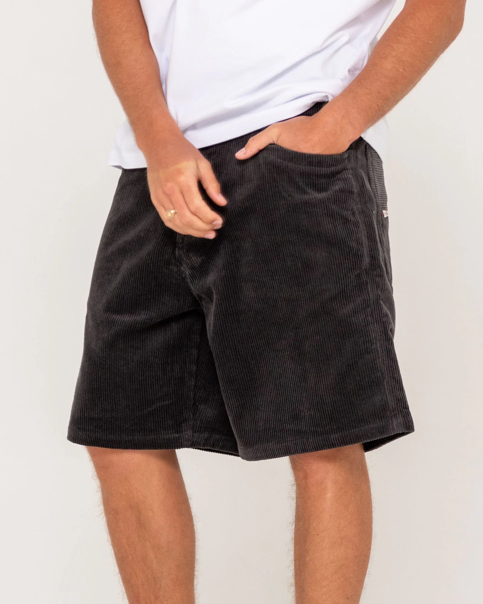 RUSTY Flip Daddy 22" Baggy Cord Short