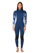 Load image into Gallery viewer, O&#39;NEILL - Women&#39;s Bahia 3/2mm Steamer Chest Zip Wetsuit - Bali Blue
