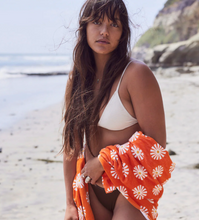 Load image into Gallery viewer, SLOWTIDE Sun Dazed Beach Towel
