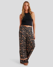 Load image into Gallery viewer, ROXY Midnight Avenue Border
