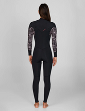 Load image into Gallery viewer, O&#39;NEILL - Women&#39;s Bahia 3/2mm Steamer Chest Zip Wetsuit - Follow The Sun
