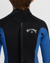 Load image into Gallery viewer, BILLABONG Boys 8-16 3/2mm Foil Back Zip GBS Steamer Wetsuit
