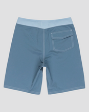 Load image into Gallery viewer, QUIKSILVER Boys 8-16 Original 17&quot; Boardshorts
