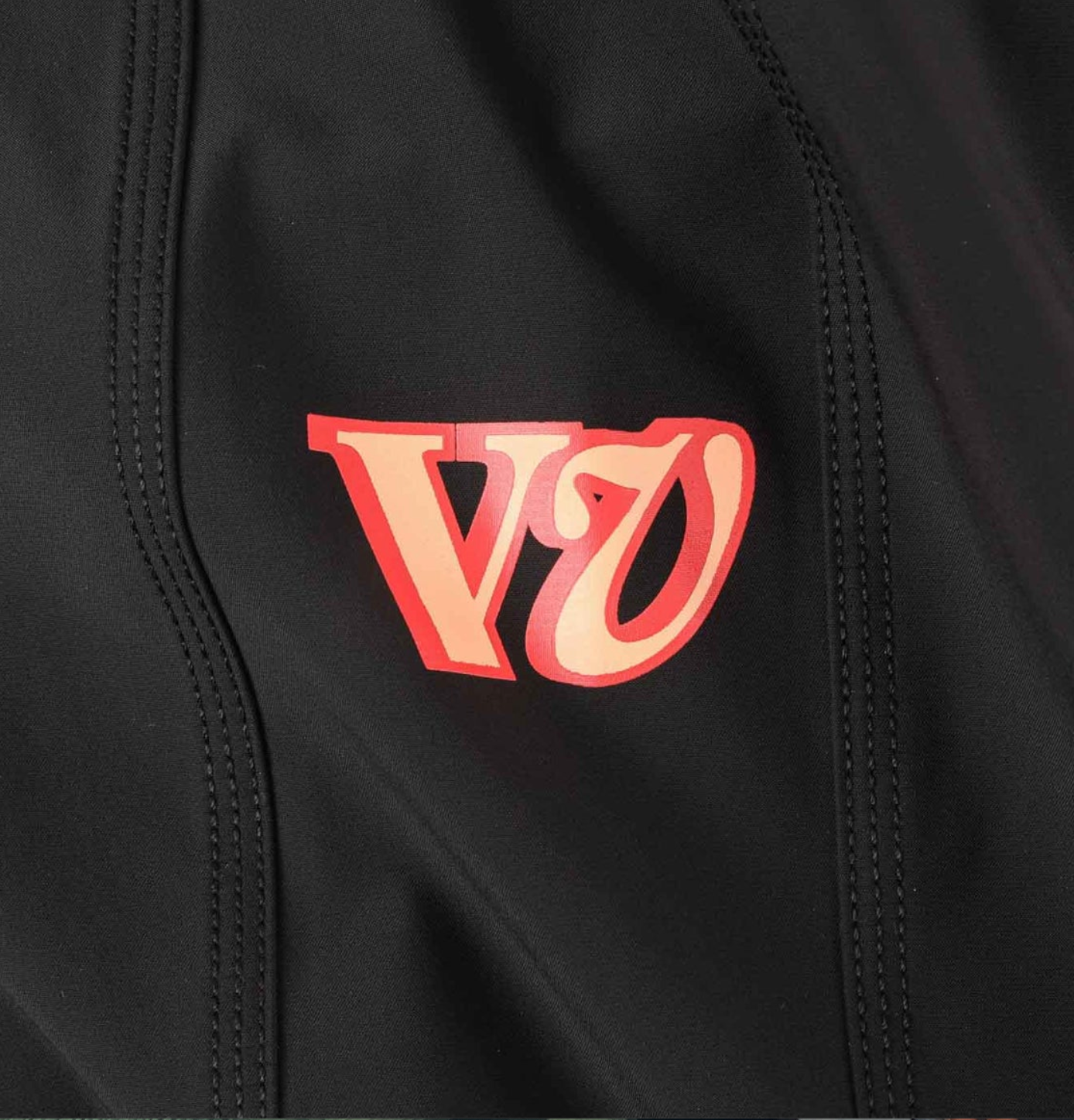 RIVVIA DISCLOSURE 19" PROSPERITY TRUNK : BLACK