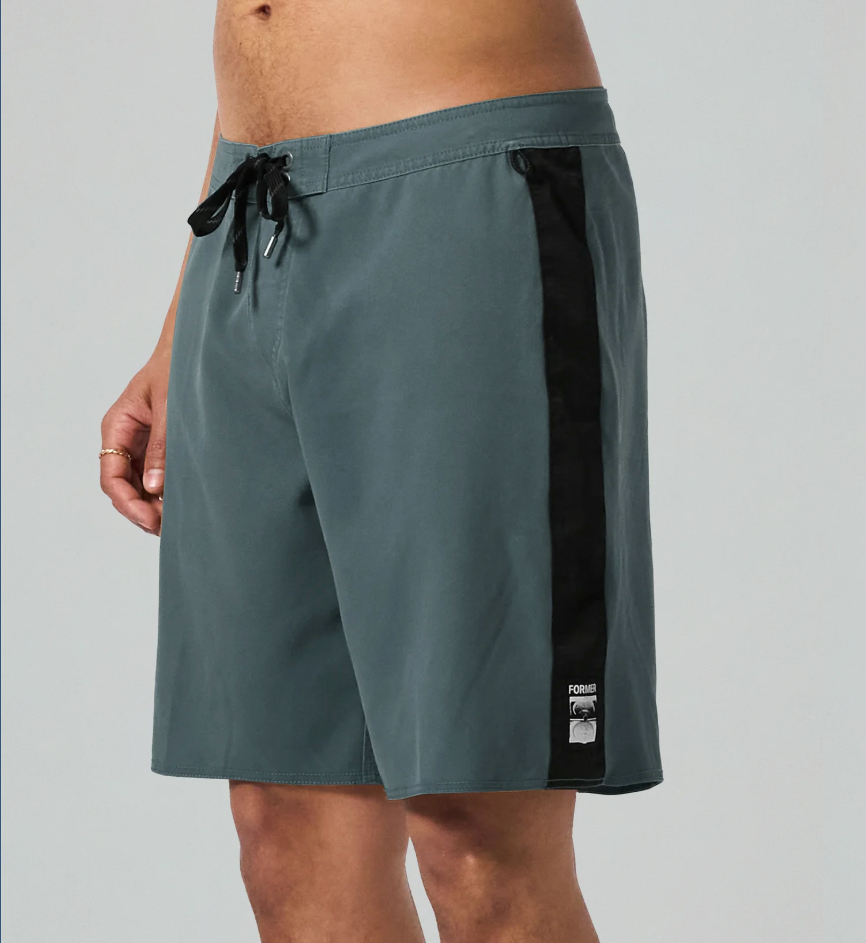 FORMER SYSTEM 19" TRUNK // PETROL