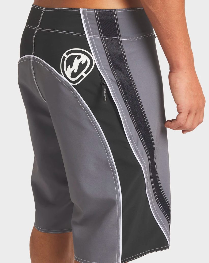 BILLABONG Mens Fluid 2K Pro 21" Boardshorts