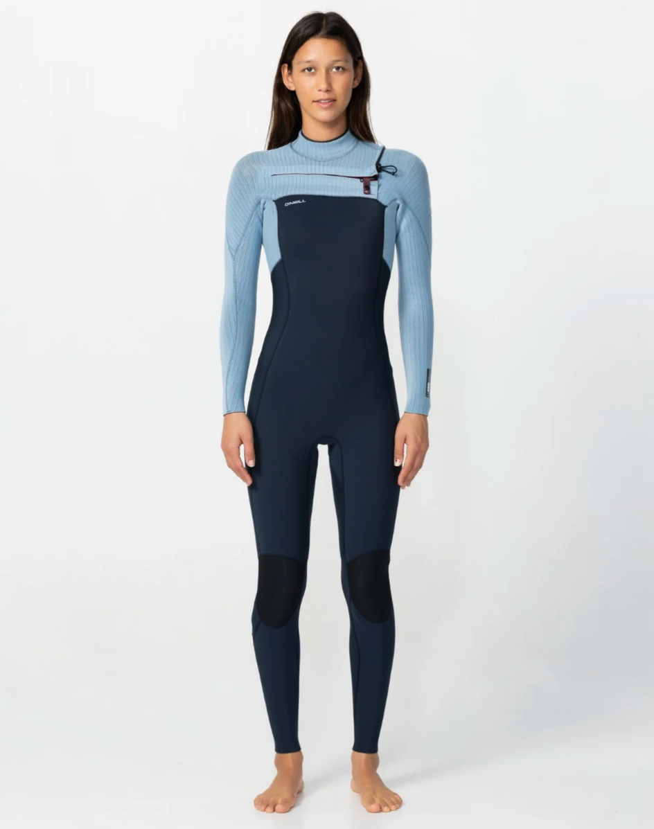 O'NEILL WOMEN'S HYPERFIRE 3/2MM STEAMER CHEST ZIP - FADED DENIM