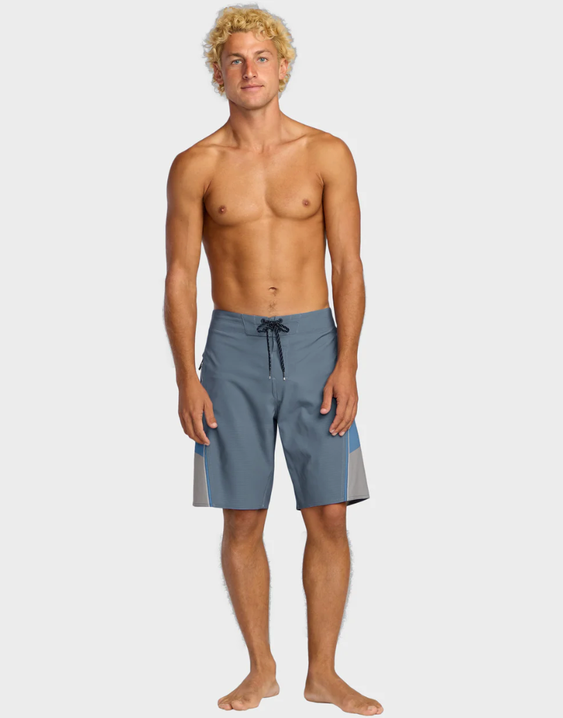 BILLABONG Mens Straddie Airlite 20" Boardshorts