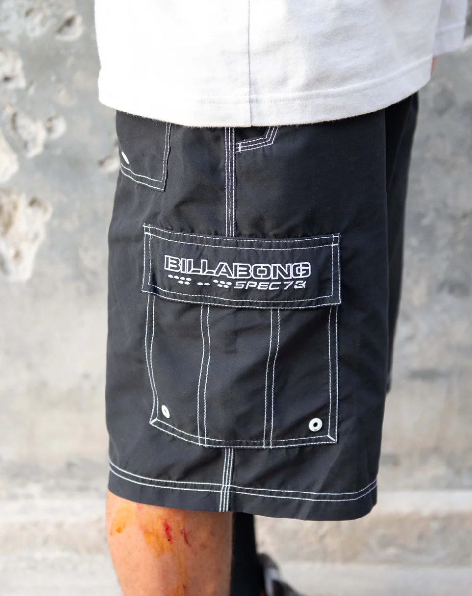 BILLABONG Mens Throw On 21" Boardshorts