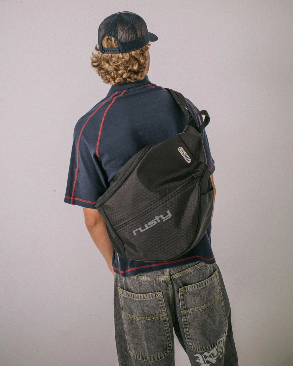 RUSTY Voltage Sling Bag