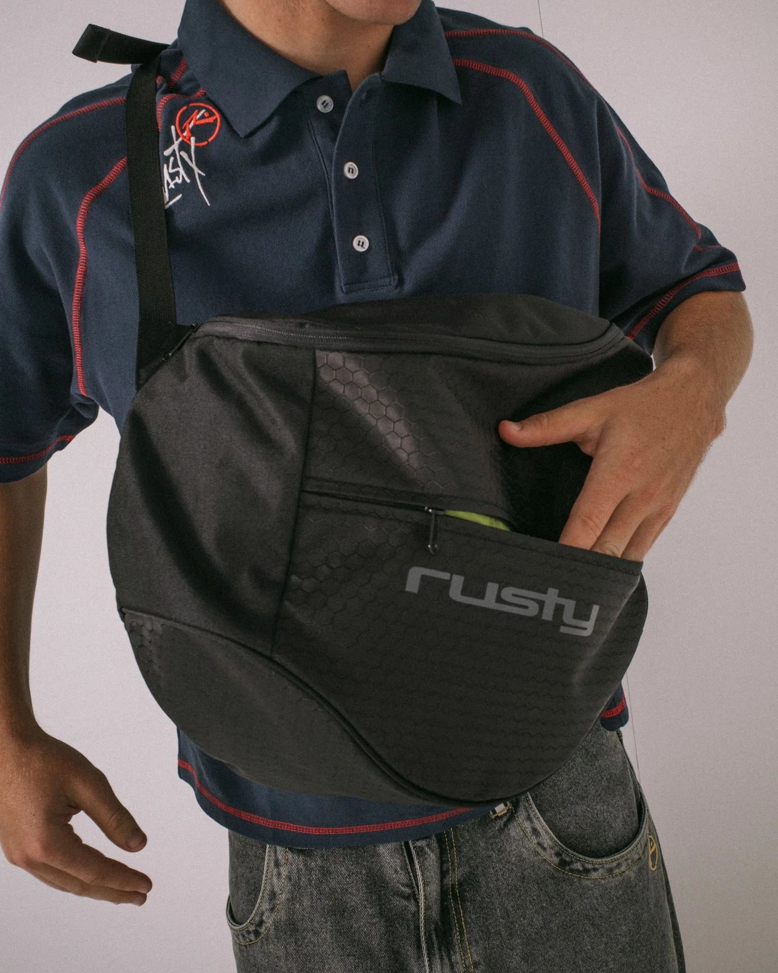 RUSTY Voltage Sling Bag