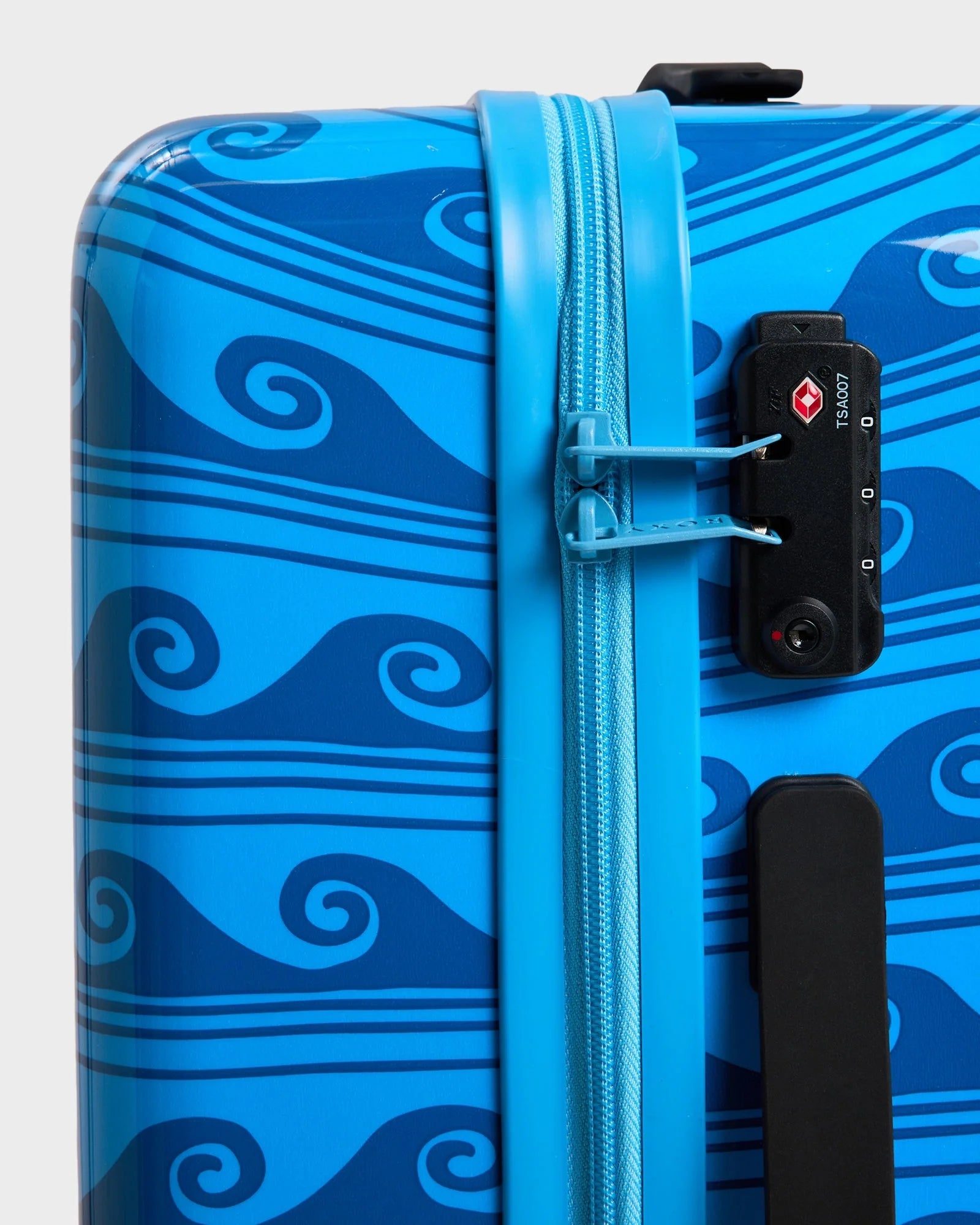 ROXY Womens Like A Seashell 39L Roller Suitcase