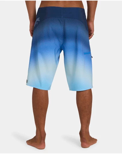 BILLABONG Mens Fluid Pro 21" Boardshorts