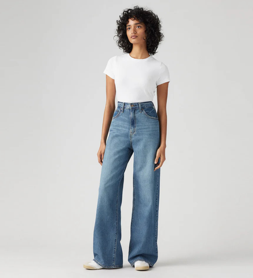 LEVI'S® WOMEN'S CINCH BAGGY JEANS