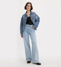 Load image into Gallery viewer, LEVI&#39;S® WOMEN&#39;S RIBCAGE WIDE LEG JEANS
